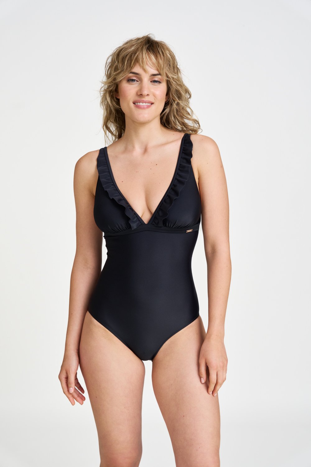 NOVINKA | Jednodielne plavky s volánikom