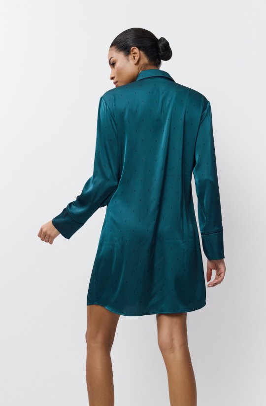 Saténová smaragdová nočná košeľa Emeralda