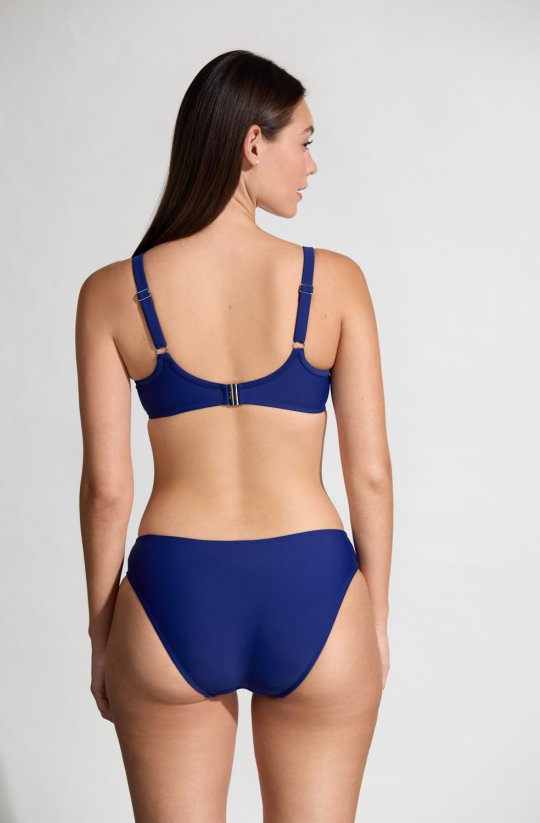 Dvoudílné plavky s řasenou podprsenkou