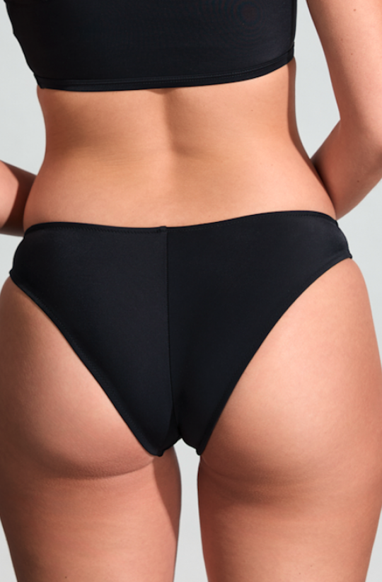 Samostatné plavkové brazilky