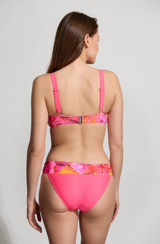 Rýchloschnúce plavky so šitou podprsenkou